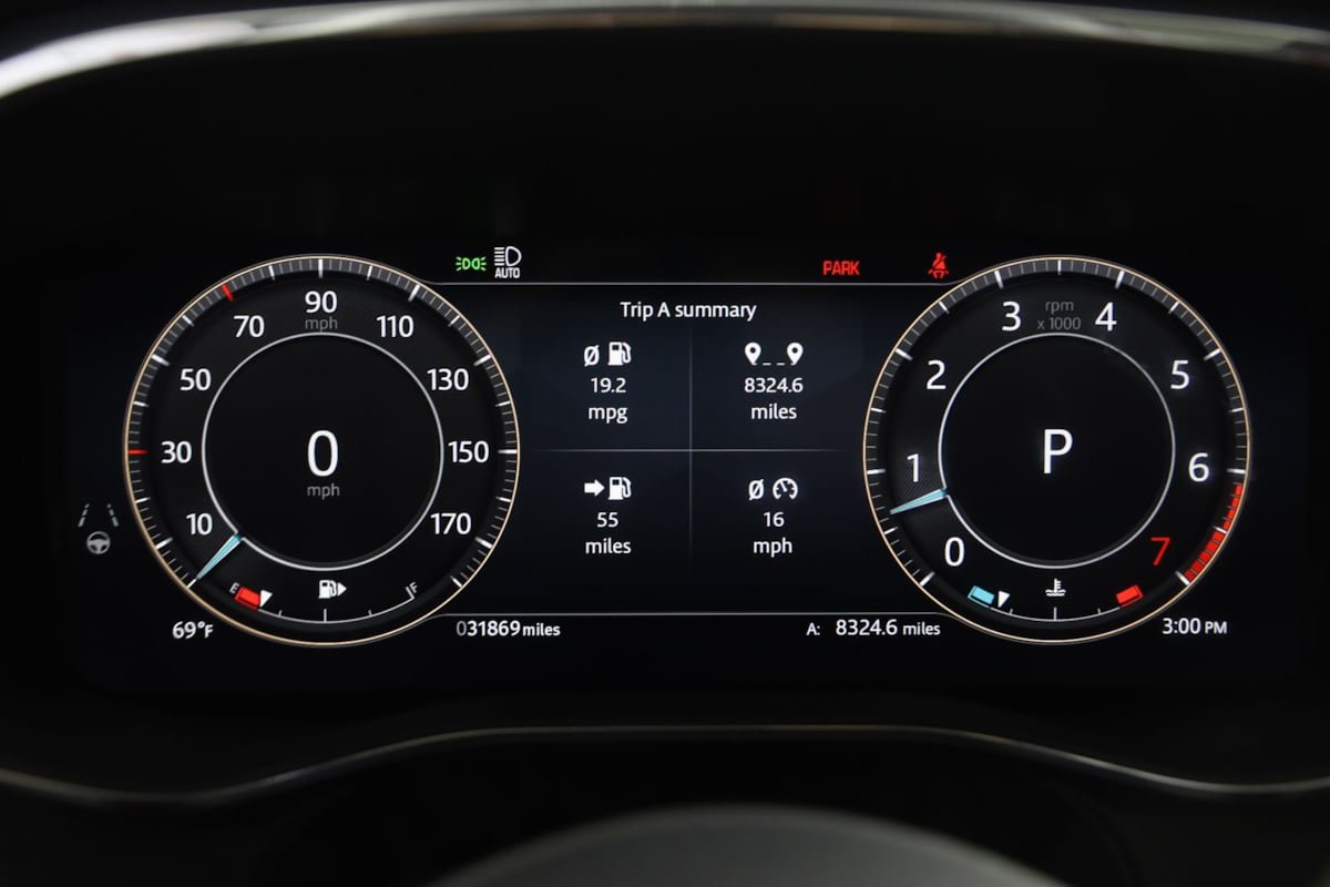 Used 2024 Jaguar F-PACE R-Dynamic S AWD/4WD image 19