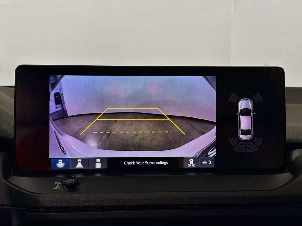 Used 2025 Honda Accord Touring image 17