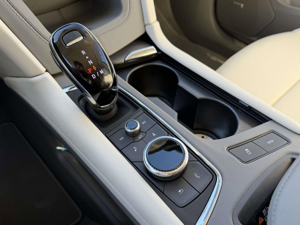 New 2026 Cadillac XT5 Premium Luxury w/ Driver Assist Package FWD image 23