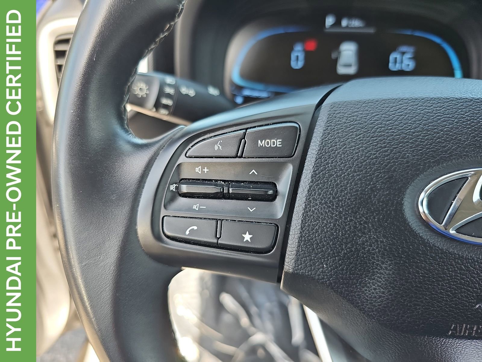 Certified 2023 Hyundai Venue SEL FWD image 16
