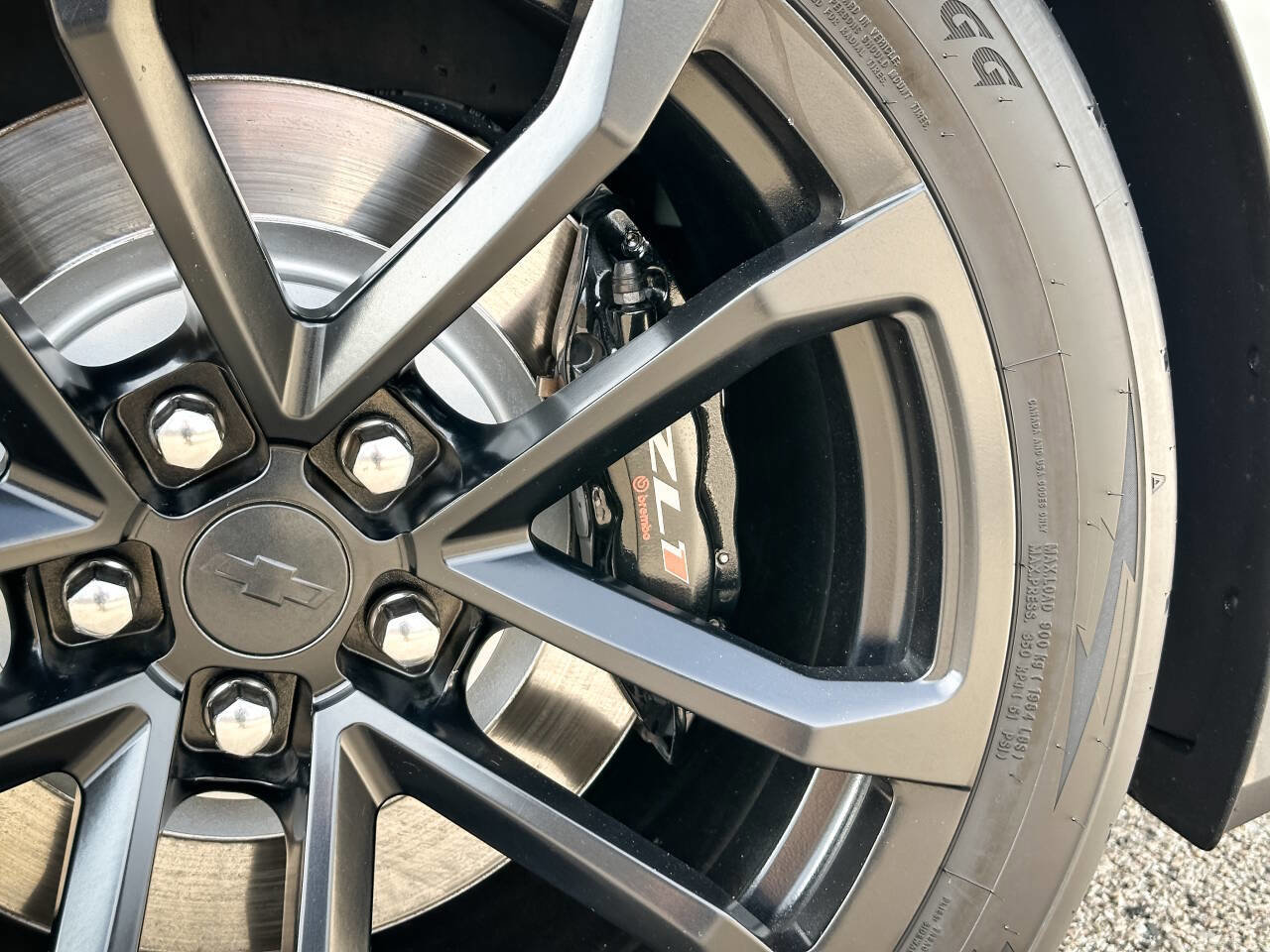 Used 2014 Chevrolet Camaro ZL1 image 42