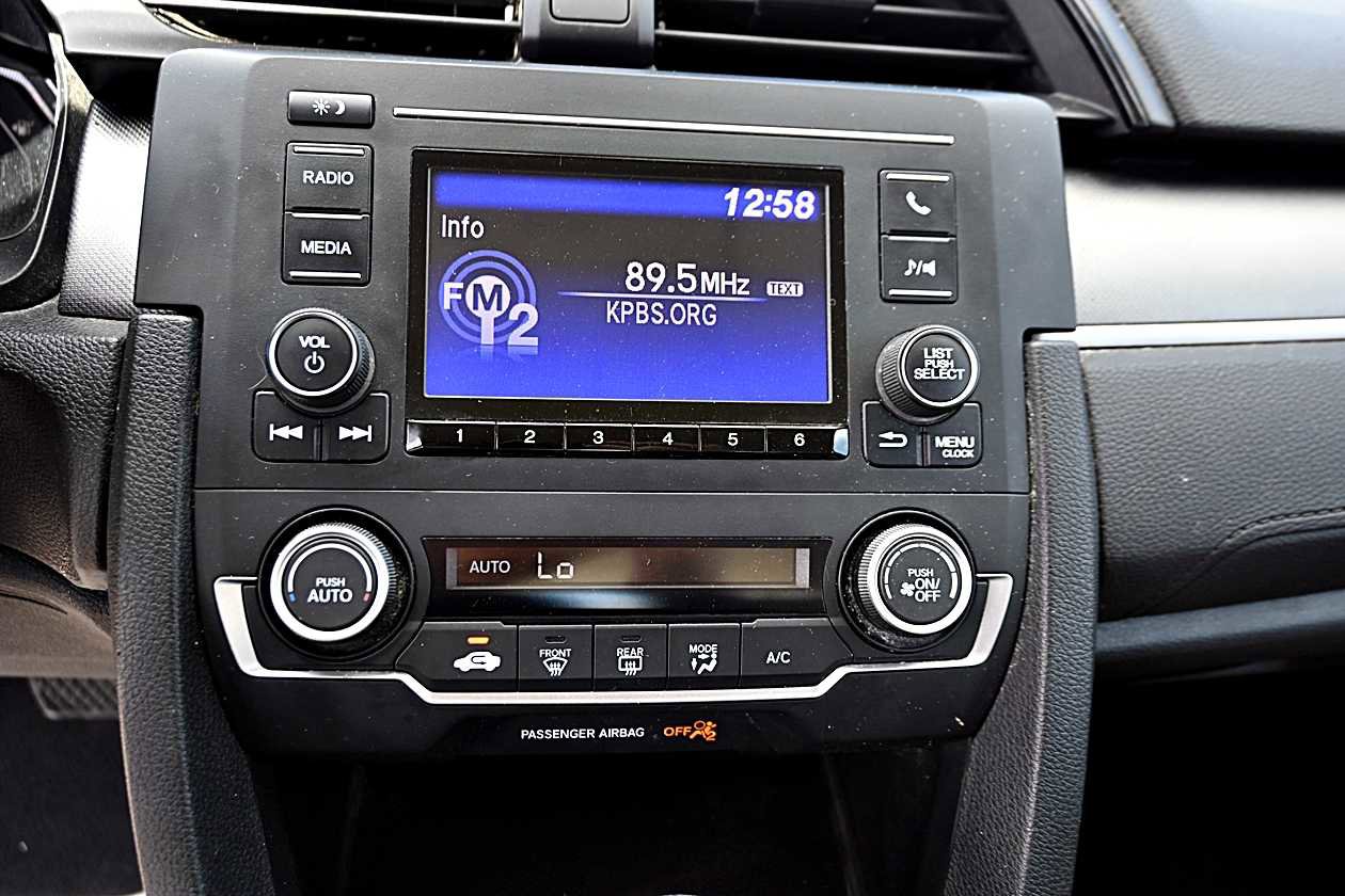 Used 2018 Honda Civic LX image 21