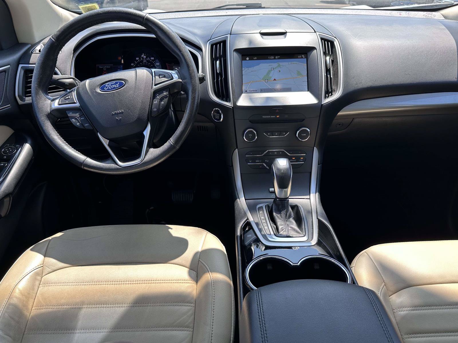 Used 2016 Ford Edge SEL w/ Equipment Group 201A AWD/4WD image 16