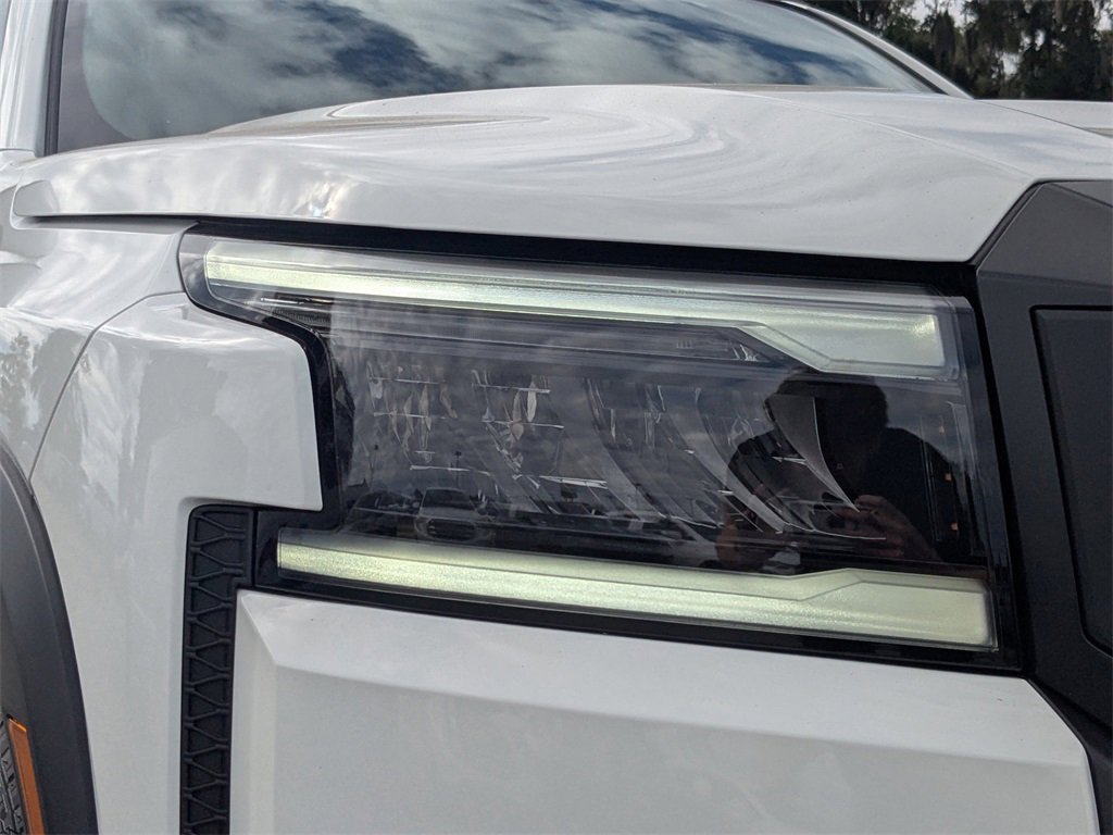 New 2026 Nissan Frontier Pro-X image 9