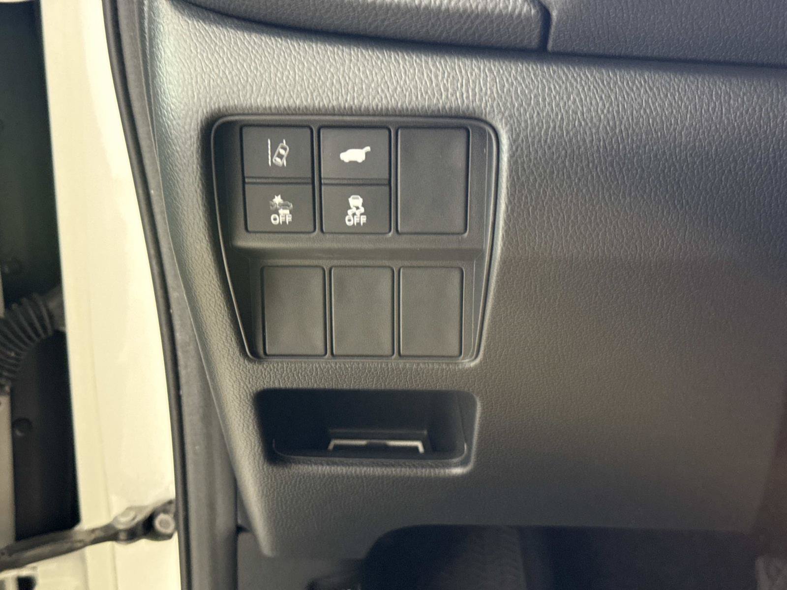 Used 2017 Honda CR-V Touring image 33
