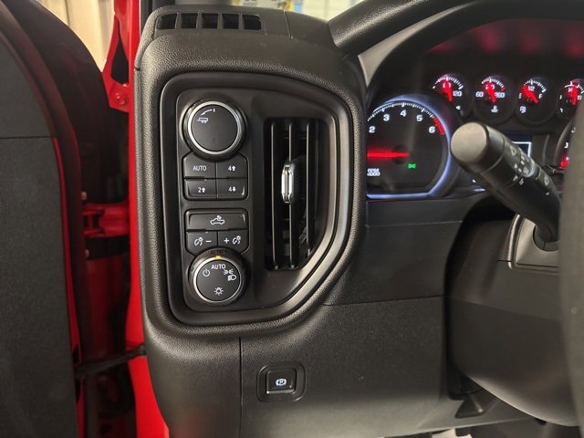 Used 2020 Chevrolet Silverado 1500 Custom Trail Boss w/ Custom Convenience Package image 19