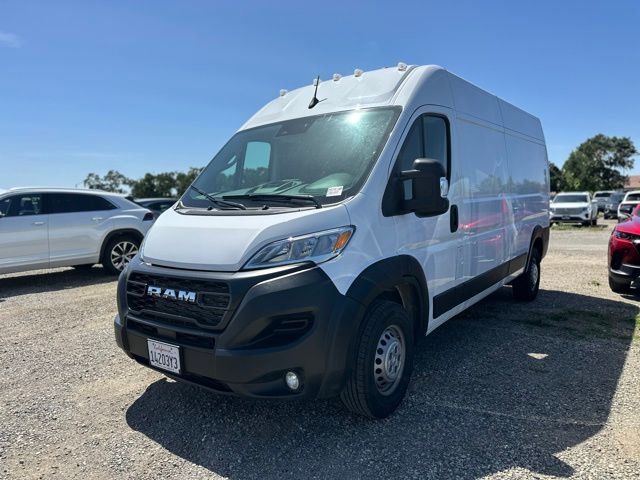 Used 2024 RAM ProMaster 2500 w/ Convenience Group video 3
