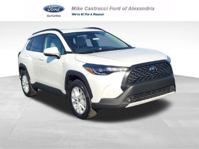Used 2022 Toyota Corolla Cross LE FWD image 1