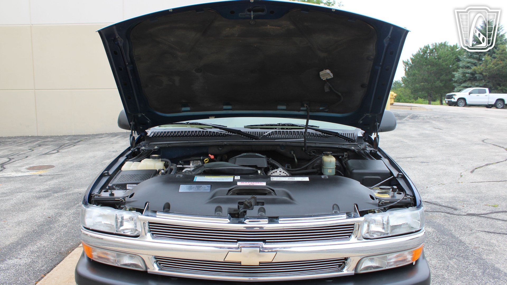 Used 2000 Chevrolet Tahoe LS w/ LS Preferred Equipment Group AWD/4WD image 7