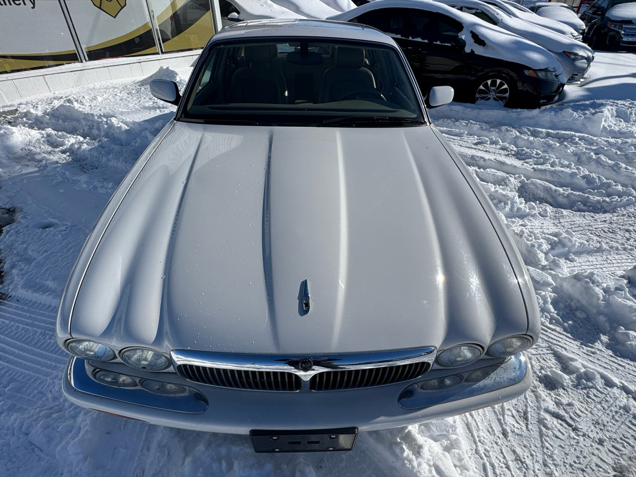 Used 2003 Jaguar XJ8 image 9