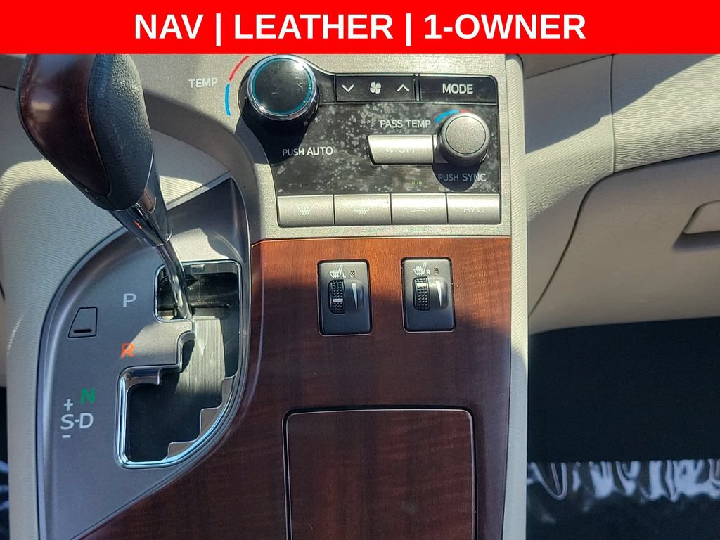 Used 2011 Toyota Venza AWD w/ Premium Pkg #2 image 32