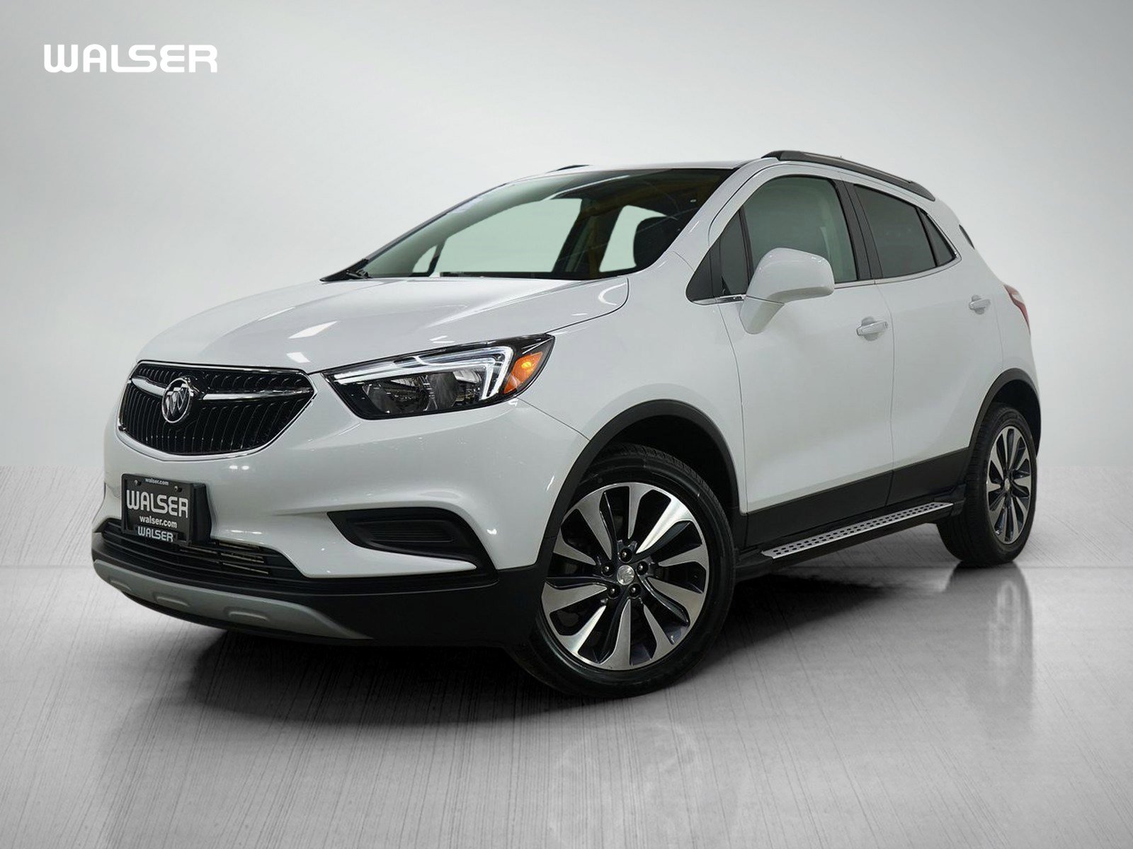 Used 2021 Buick Encore Preferred image 1