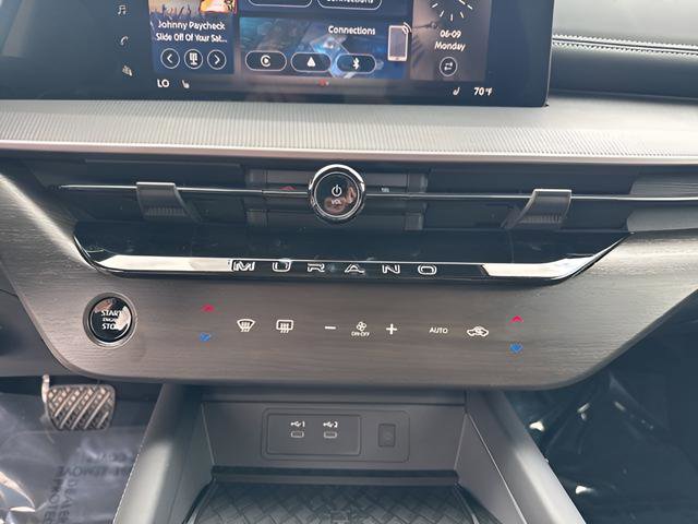 New 2025 Nissan Murano SV image 15