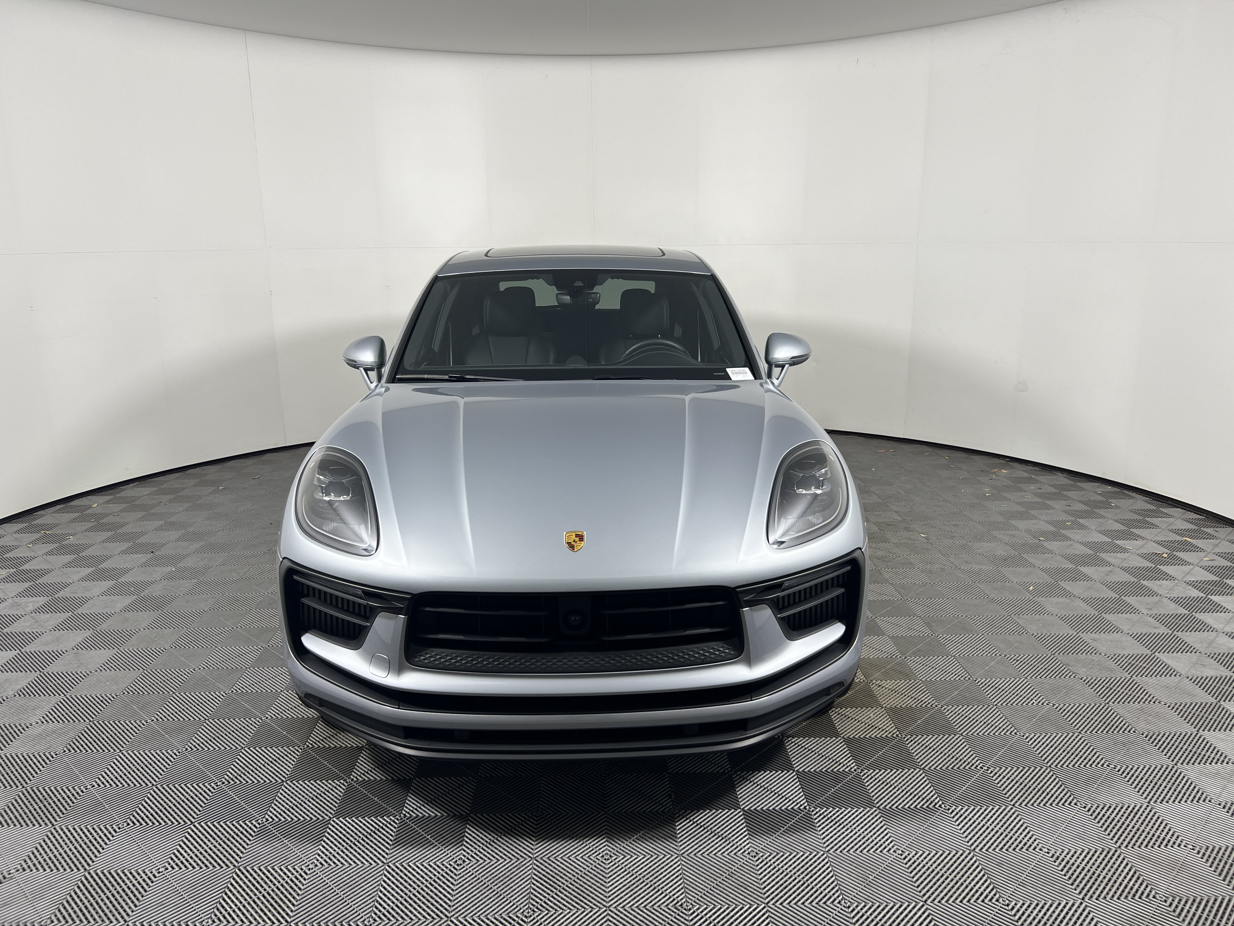 Certified 2026 Porsche Macan S AWD/4WD image 10