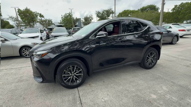 Certified 2022 Lexus NX 250 FWD image 4