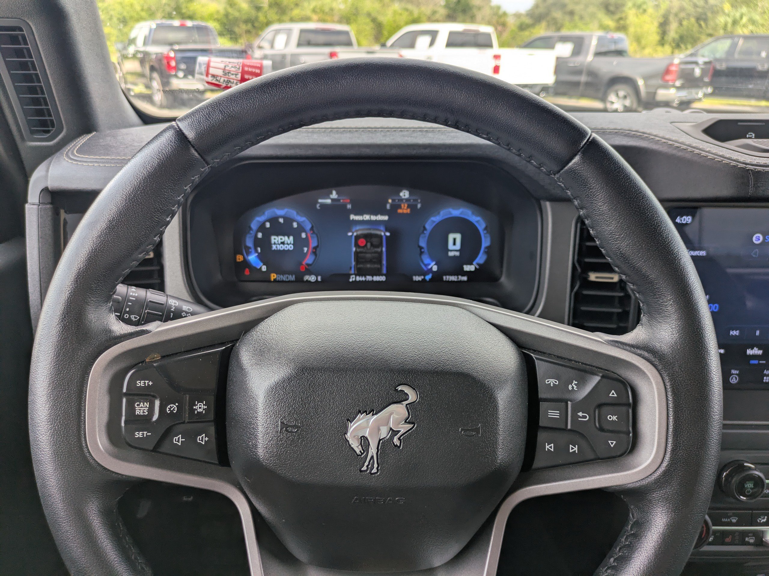 Used 2025 Ford Bronco Badlands AWD/4WD image 22