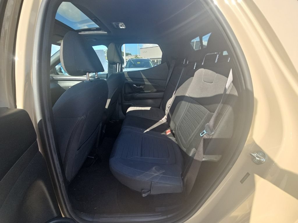 Used 2023 Hyundai Santa Cruz SEL w/ Activity Package FWD image 15