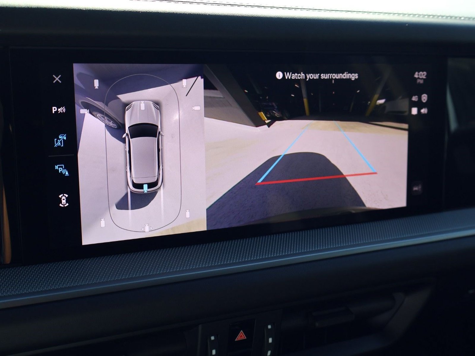 Certified 2025 Porsche Cayenne AWD/4WD image 19