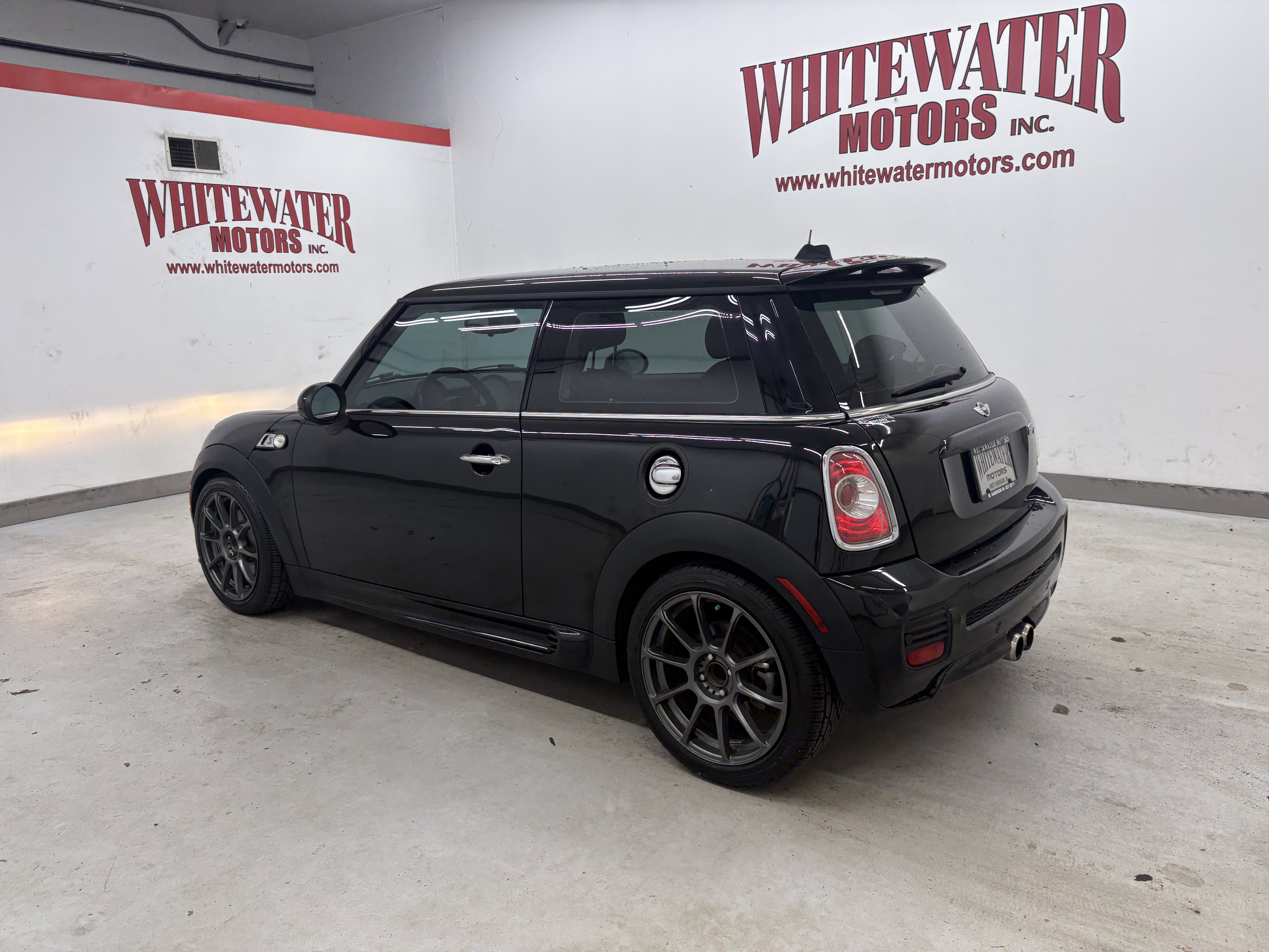 Used 2013 MINI Cooper S FWD image 2