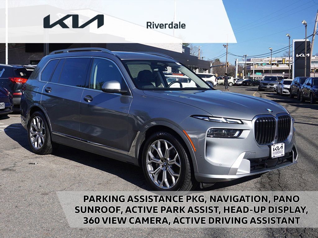 Used 2023 BMW X7 xDrive40i w/ Parking Assistance Package AWD/4WD video 1