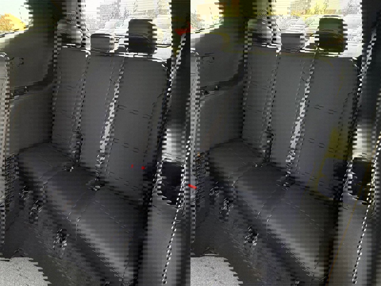 Certified 2025 Buick Enclave Preferred image 30