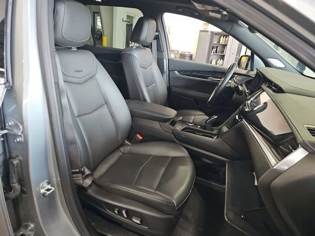 Used 2024 Cadillac XT6 Premium Luxury AWD/4WD image 10