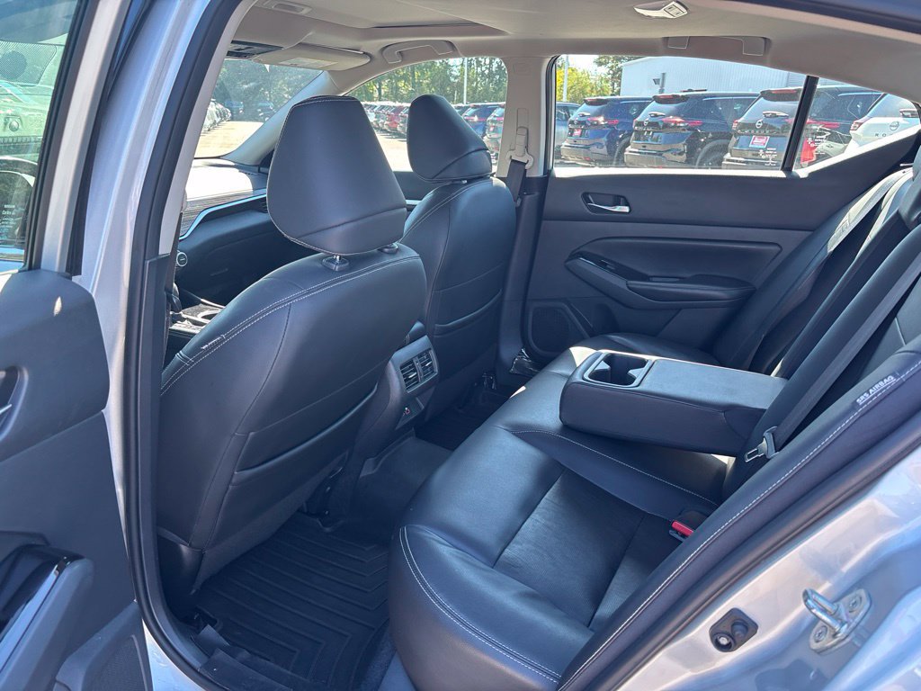 Used 2022 Nissan Altima 2.5 SL FWD image 7