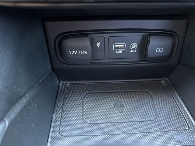 Used 2020 Hyundai Santa Fe SEL w/ Convenience Package image 16