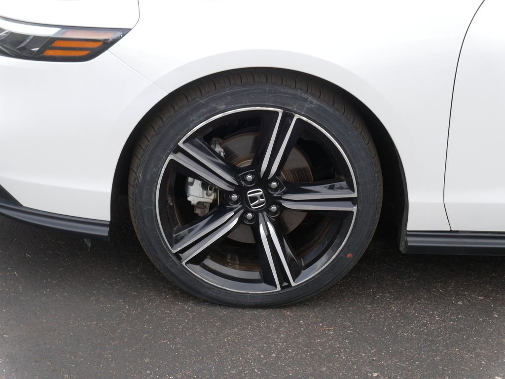 Used 2024 Honda Accord Sport image 8