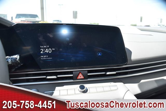 Used 2024 Hyundai Elantra SEL FWD image 31
