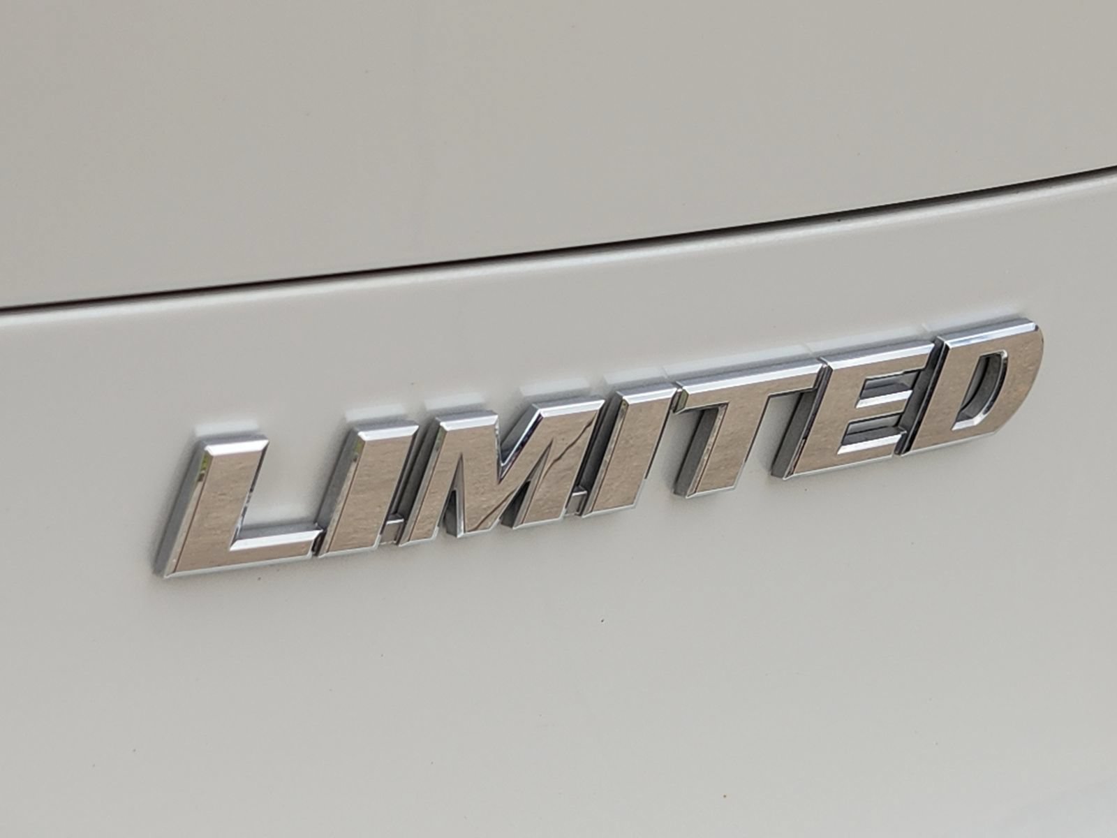 Used 2023 Toyota Venza Limited AWD/4WD image 13