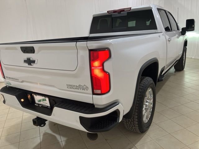 Used 2024 Chevrolet Silverado 3500 High Country w/ Technology Package image 5