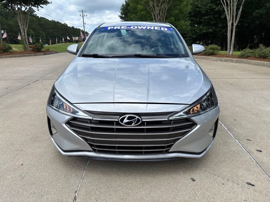 Used 2020 Hyundai Elantra SE FWD image 2