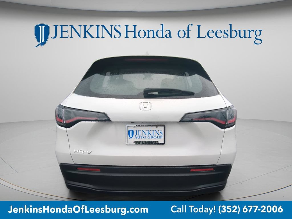 Certified 2024 Honda HR-V LX image 5