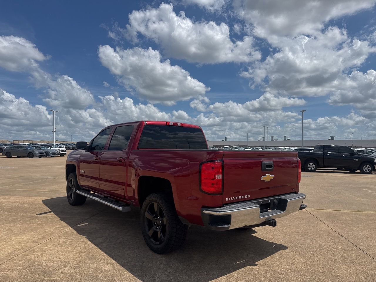 Used 2018 Chevrolet Silverado 1500 LT w/ Texas Edition image 19
