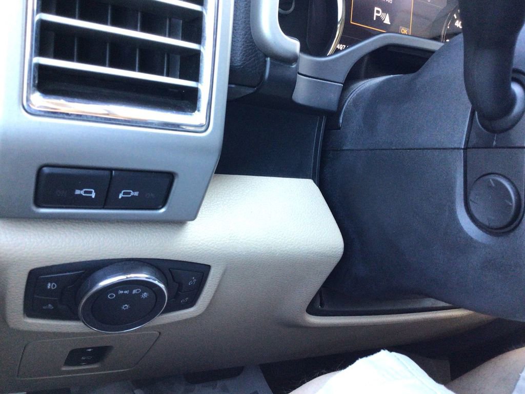 Used 2015 Ford F150 Lariat w/ Equipment Group 502A Luxury image 18