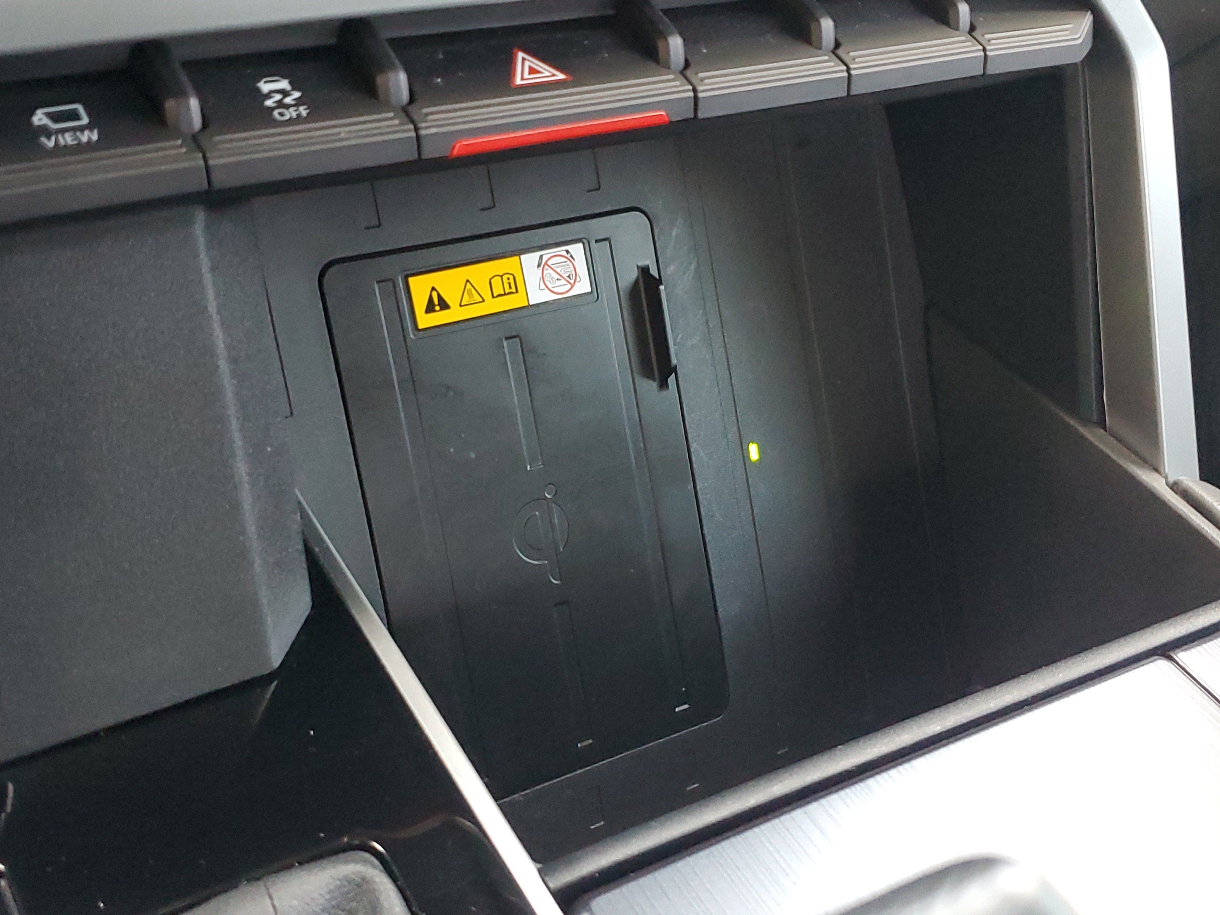 Used 2024 Toyota Tundra Platinum RWD image 31