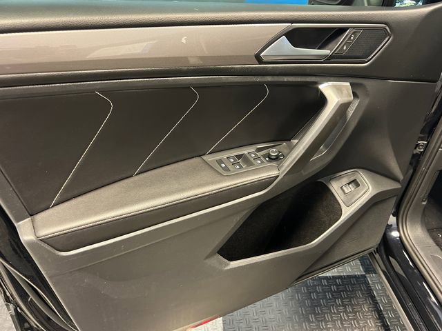 Certified 2022 Volkswagen Tiguan SE FWD image 8