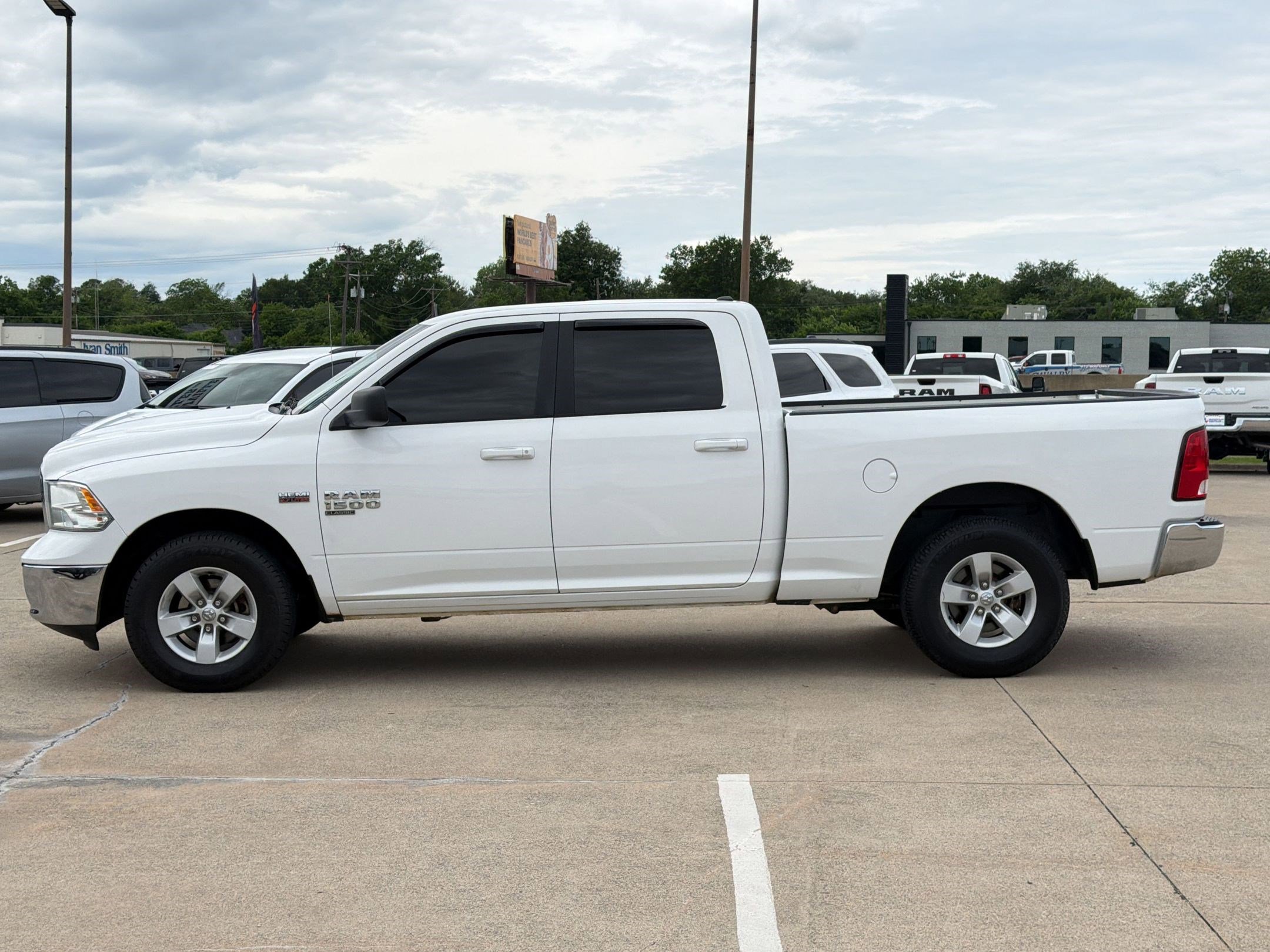 Used 2019 RAM 1500 Classic SLT RWD image 2