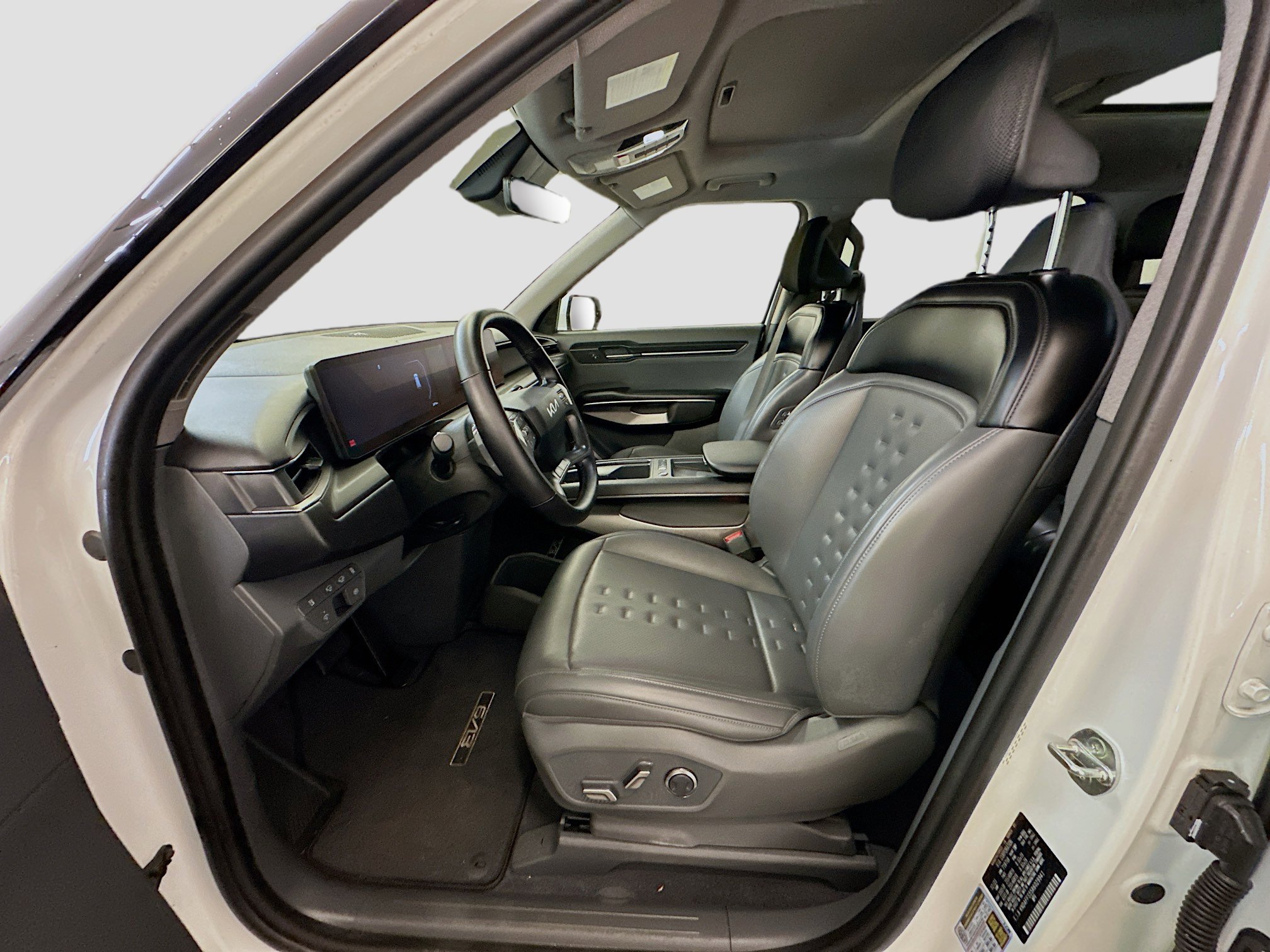 Used 2024 Kia EV9 Wind image 13