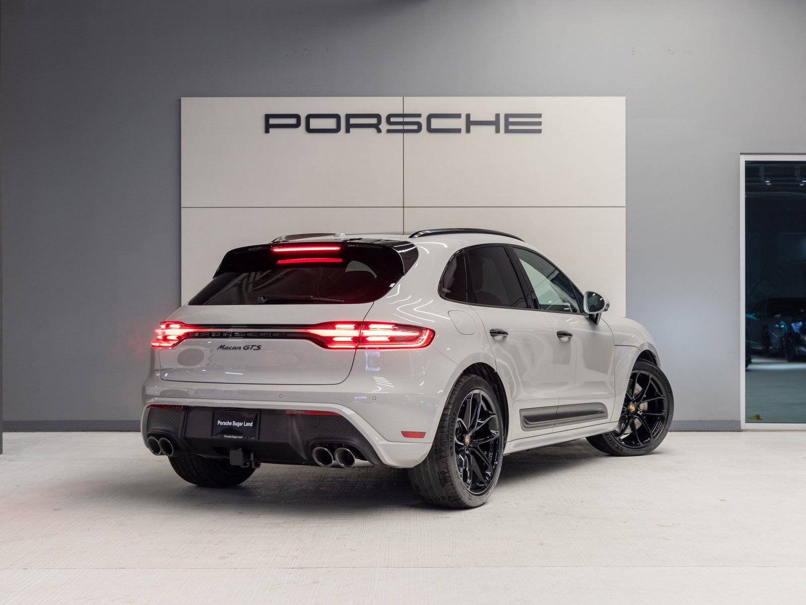 New 2026 Porsche Macan GTS image 7