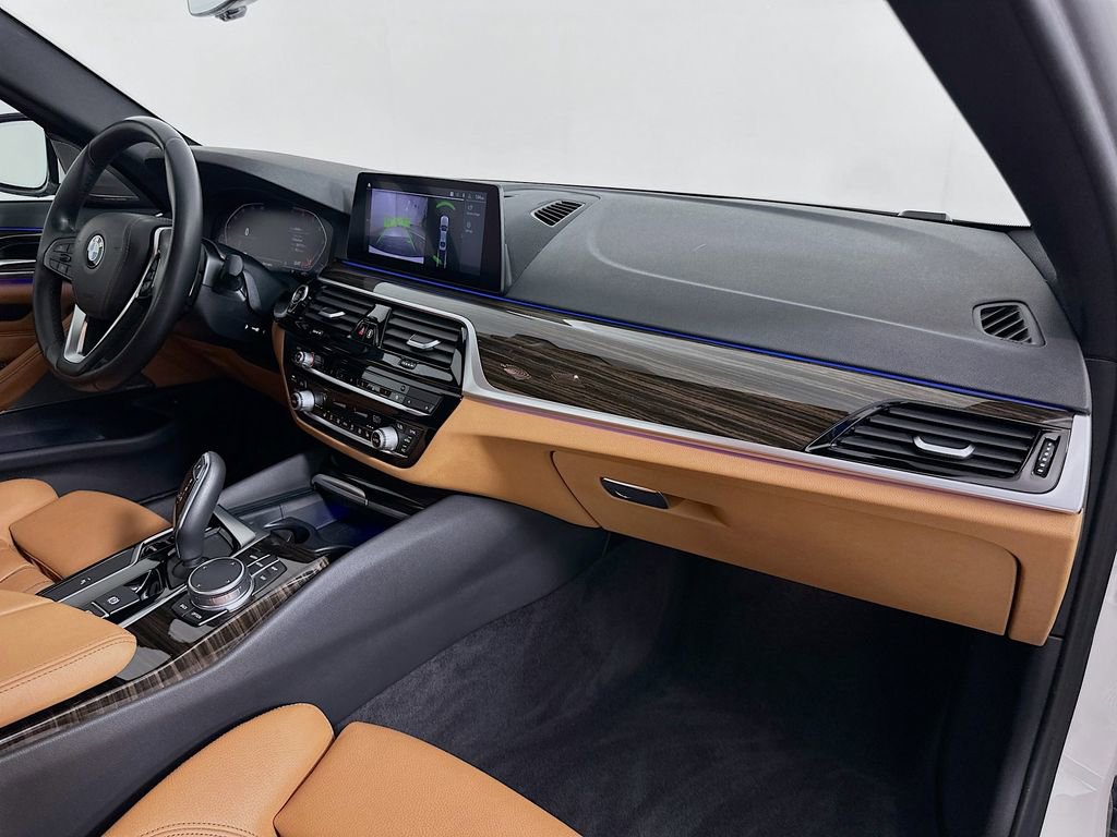 Used 2020 BMW 530i w/ Premium Package RWD image 30