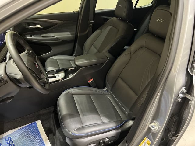 Certified 2025 Buick Envista Sport Touring w/ Experience Buick Package FWD image 18