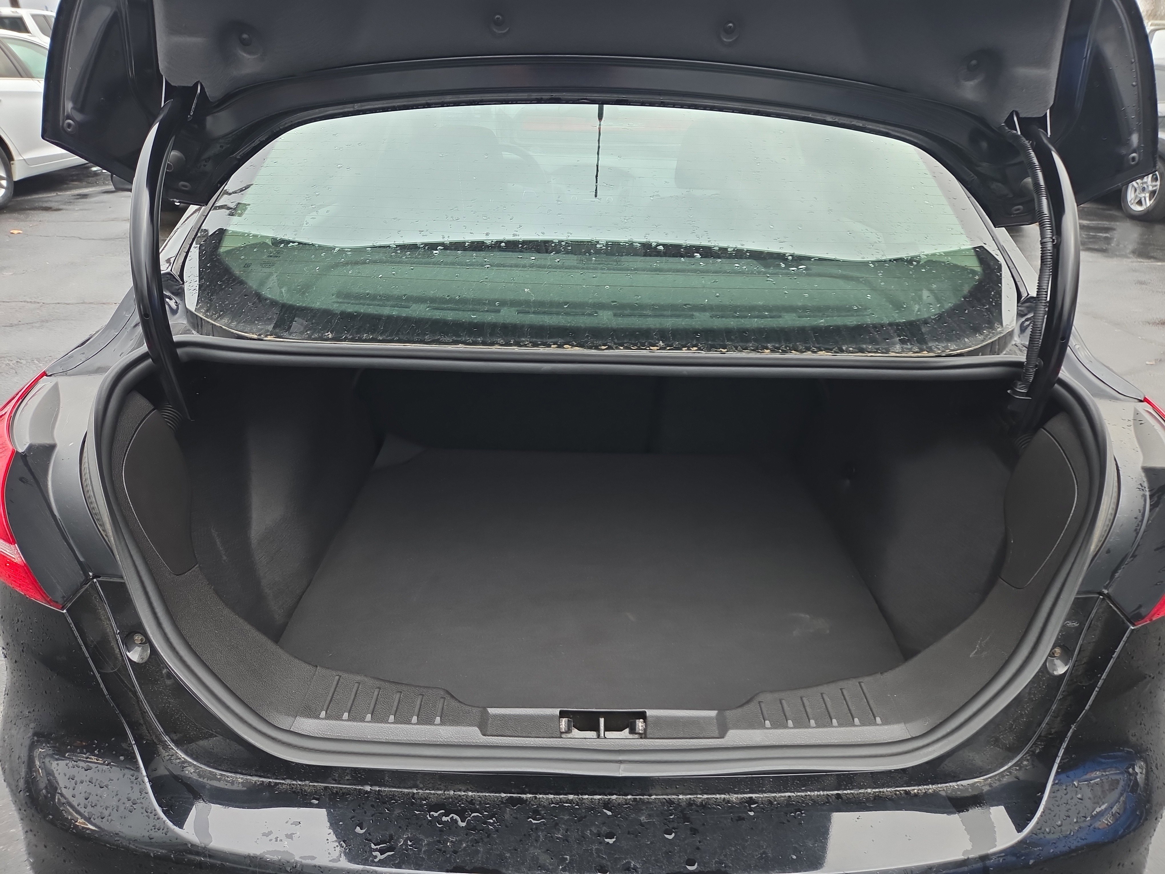 Used 2017 Ford Focus SE image 14