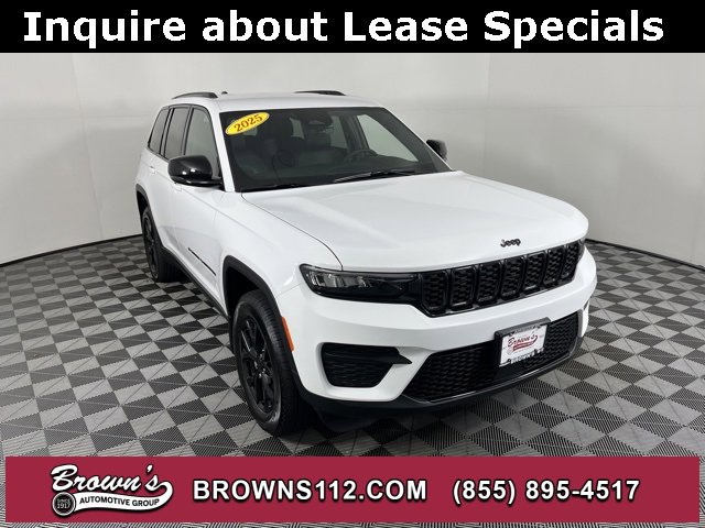 Used 2025 Jeep Grand Cherokee Altitude