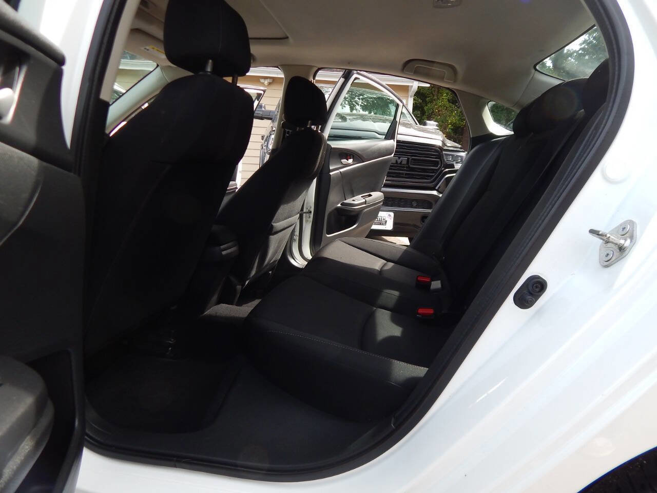 Used 2018 Honda Civic EX image 26