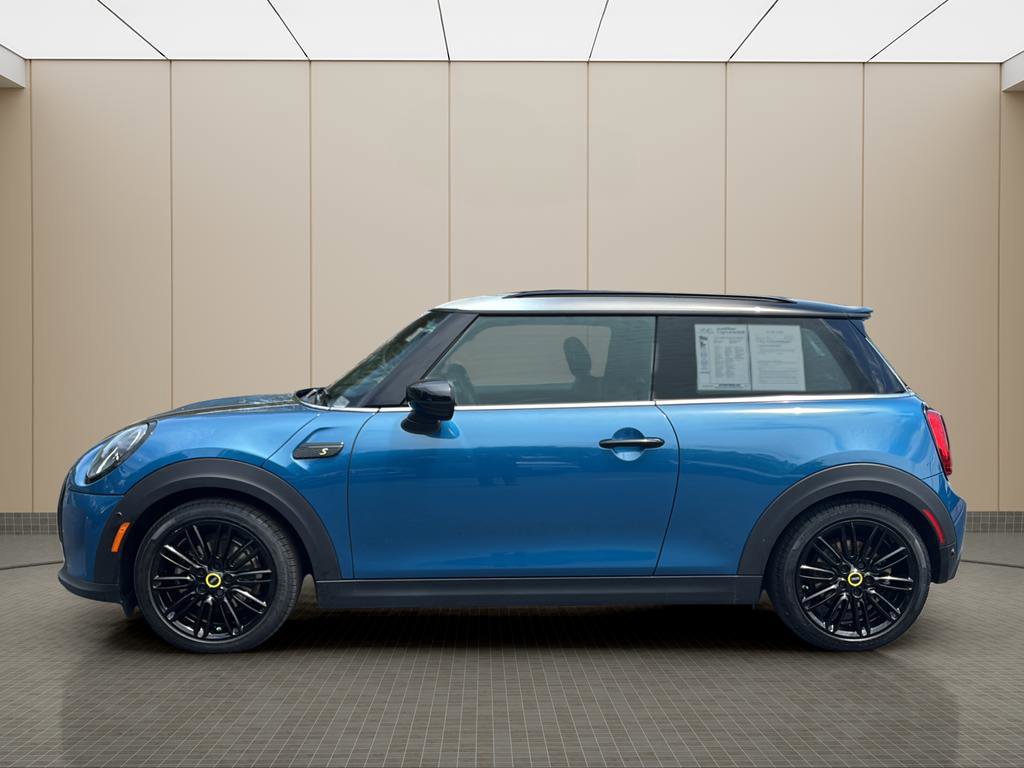 Used 2023 MINI Cooper SE FWD image 2