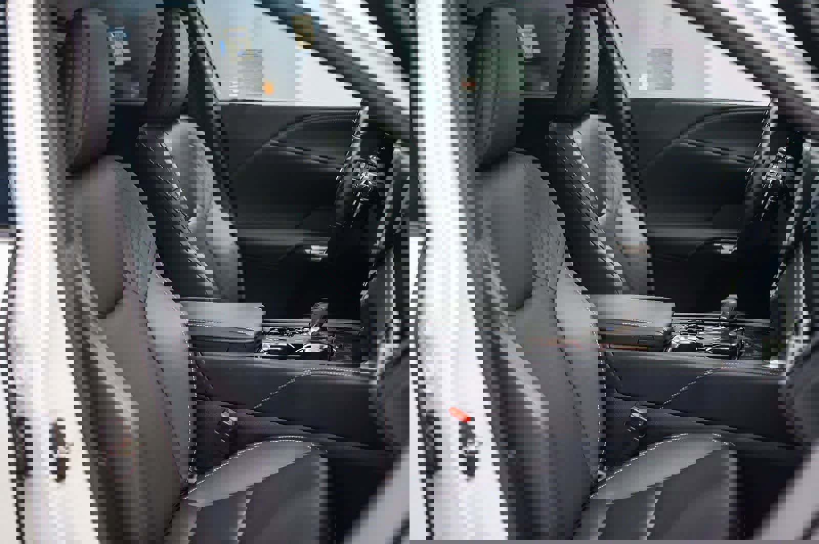 Used 2024 Lexus RX 350 Premium w/ Accessory Package (Z1) FWD image 19