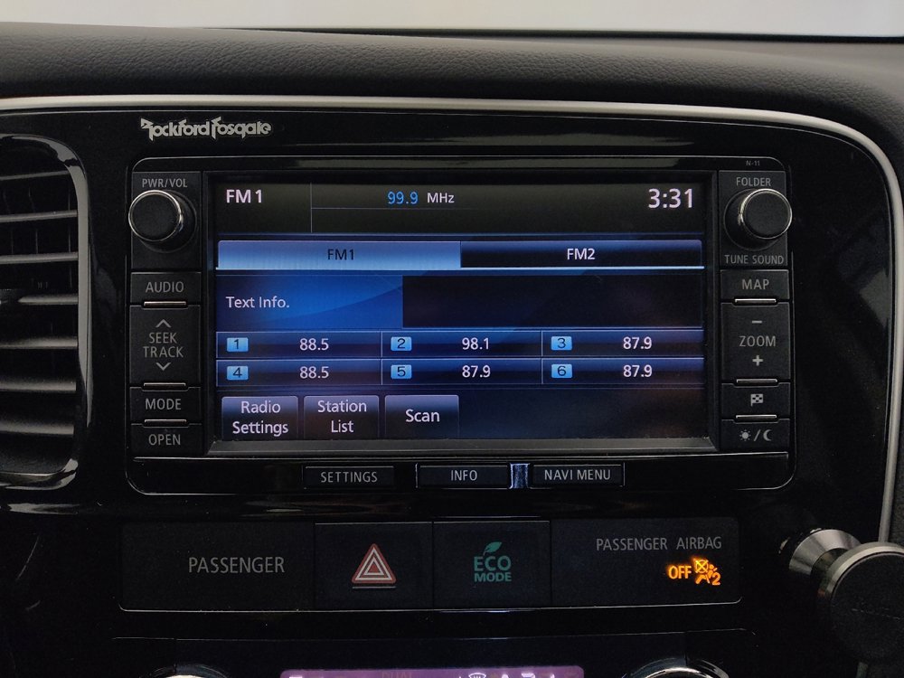 Used 2014 Mitsubishi Outlander GT image 25