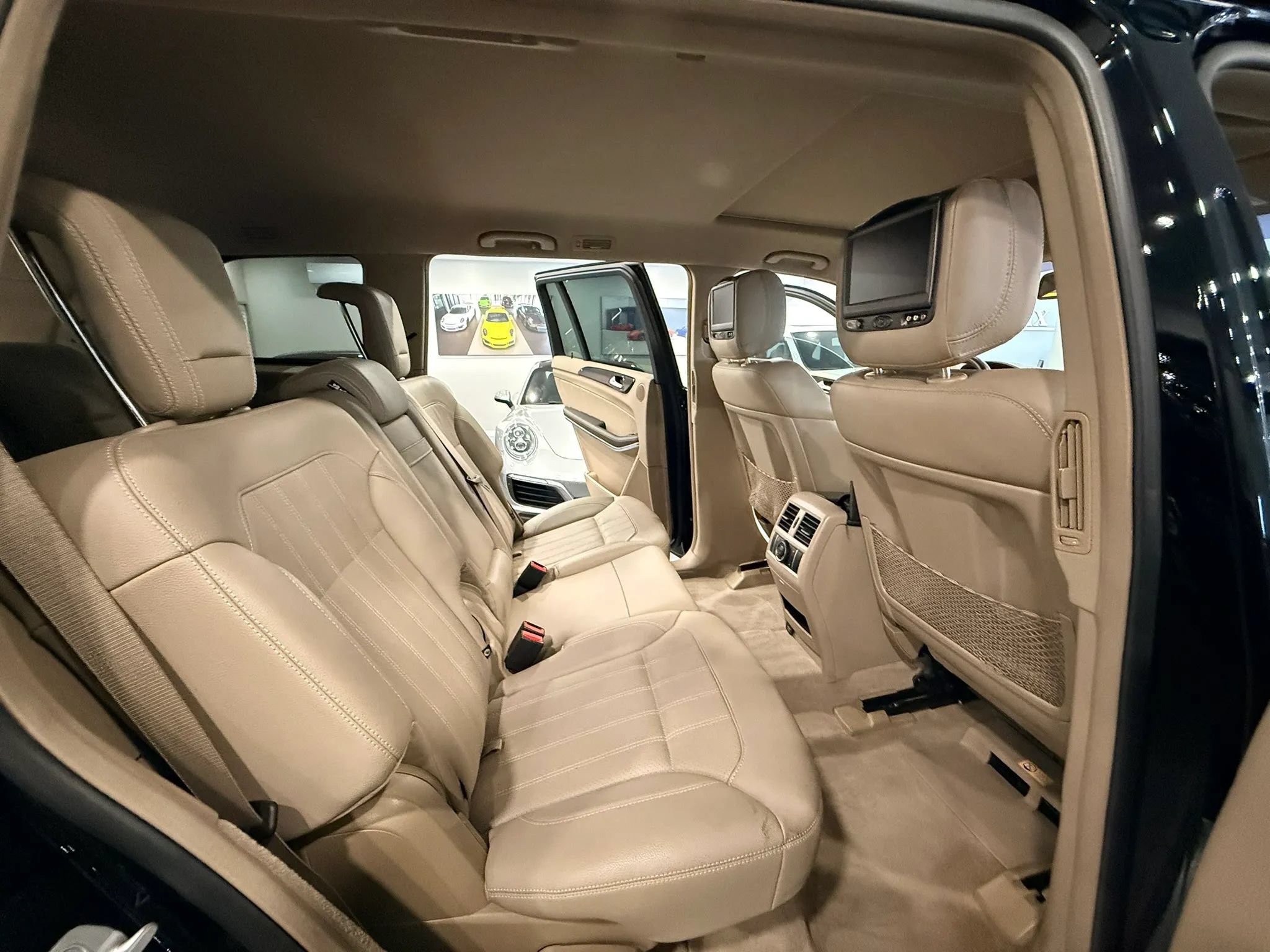 Used 2014 Mercedes-Benz GL 450 4MATIC image 13